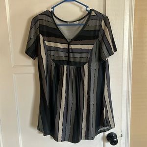Short sleeve tunic size L